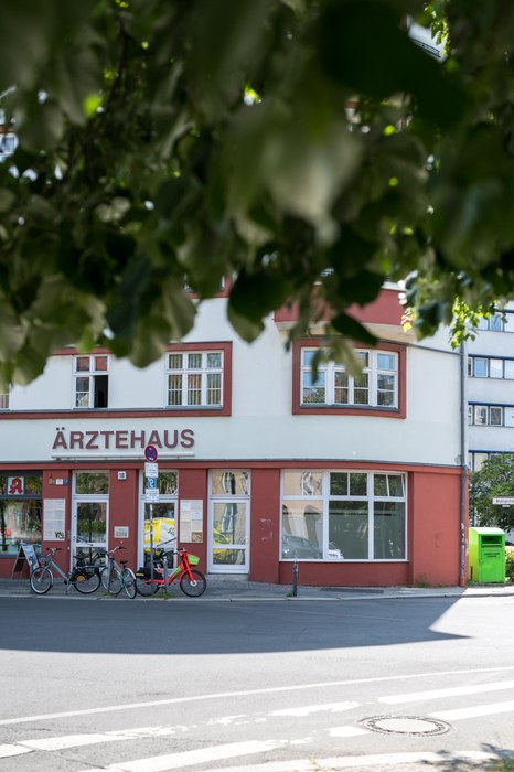 FamDental centro médico Weydingerstraße 18 Berlin Mitte